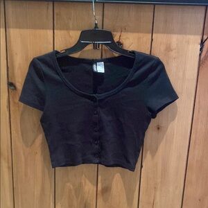 Divided Black Buttoned Crop Blouse